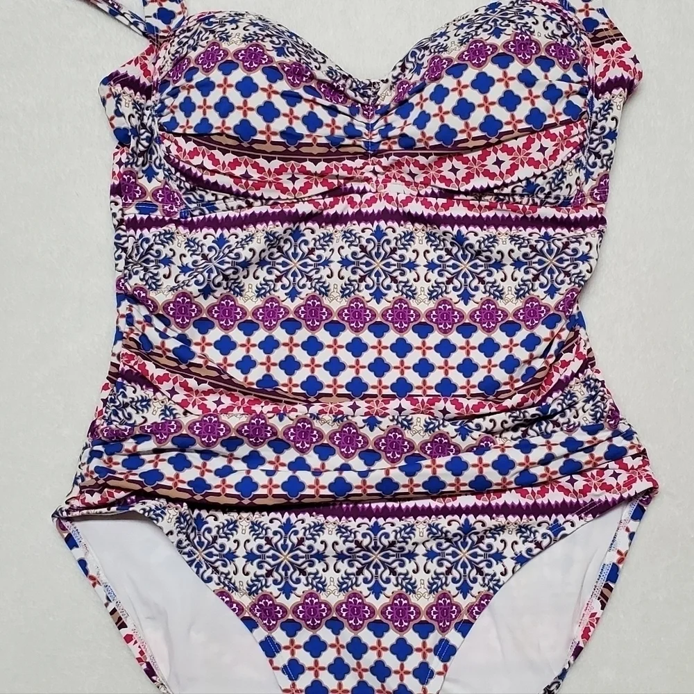 LA Blanca Romance OTS Sweetheart Mio Multi-color Padded One-piece Swimsuit 10